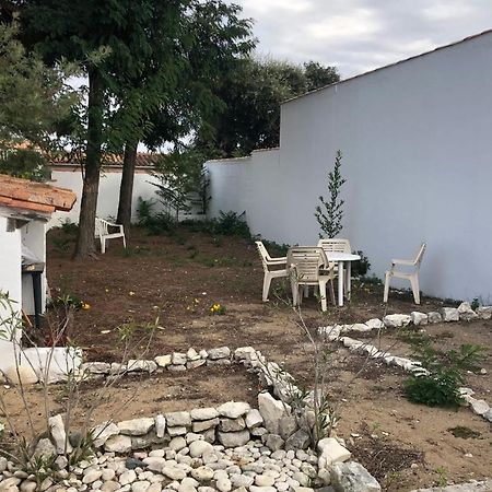 Nice 120M With Garden Near The Sea 圣马丹德雷 外观 照片
